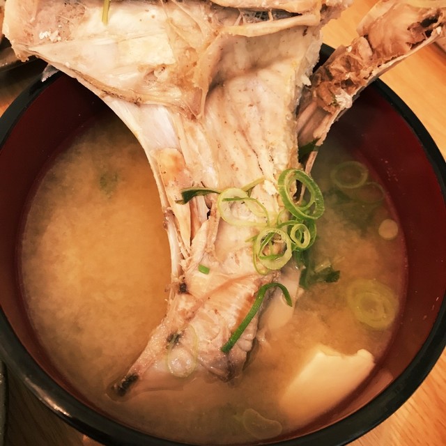 マグロのかまの味噌汁 レシピ 作り方 By 富田加代 クックパッド 簡単おいしいみんなのレシピが354万品