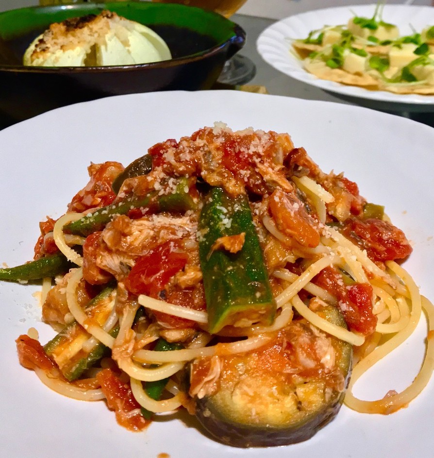 鯖缶とオクラのトマトパスタの画像