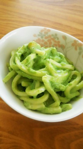 ほうれん草と豆腐のカルボナーラ風うどん