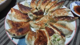 仰天!行者ニンニク餃子