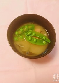 ☆スナップエンドウ☆＋で春のお味噌汁