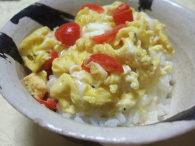 朝ごはんに卵丼♪