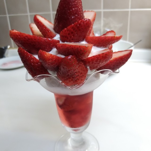 喫茶ストロベリー風いちごパフェ 18 レシピ 作り方 By じょんまろん クックパッド 簡単おいしいみんなのレシピが352万品