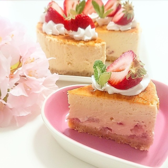 いちごのベイクドチーズケーキ レシピ 作り方 By ａｙｕ クックパッド 簡単おいしいみんなのレシピが374万品