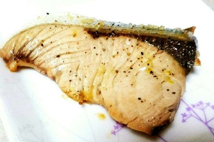 身がふっくら ブリの塩にんにく焼き 簡単 レシピ 作り方 By Emis クックパッド 簡単おいしいみんなのレシピが362万品