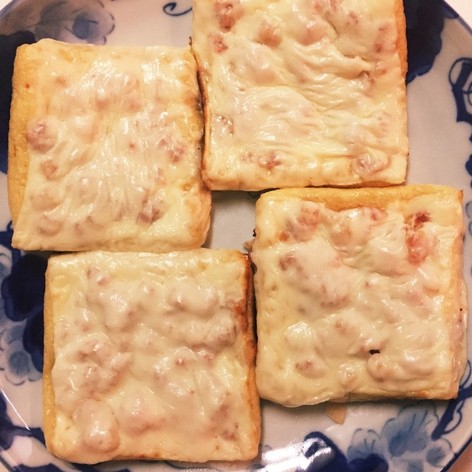 【簡単おつまみ】油揚げとチーズのトースト