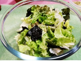 レタスと海苔の和風サラダ