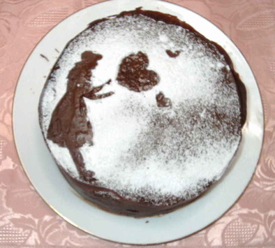 バレンタインに　チョコレートケーキの写真