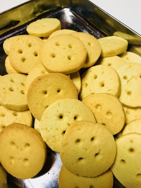 簡単❤︎ホロリさつまいもボタンクッキー