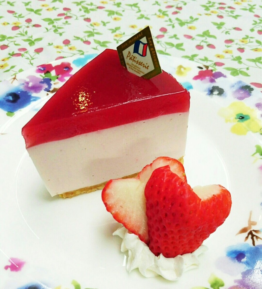 ラズベリーレアチーズケーキの画像