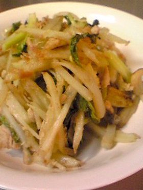 じゃがとセロリっ葉のシャキシャキツナ炒め