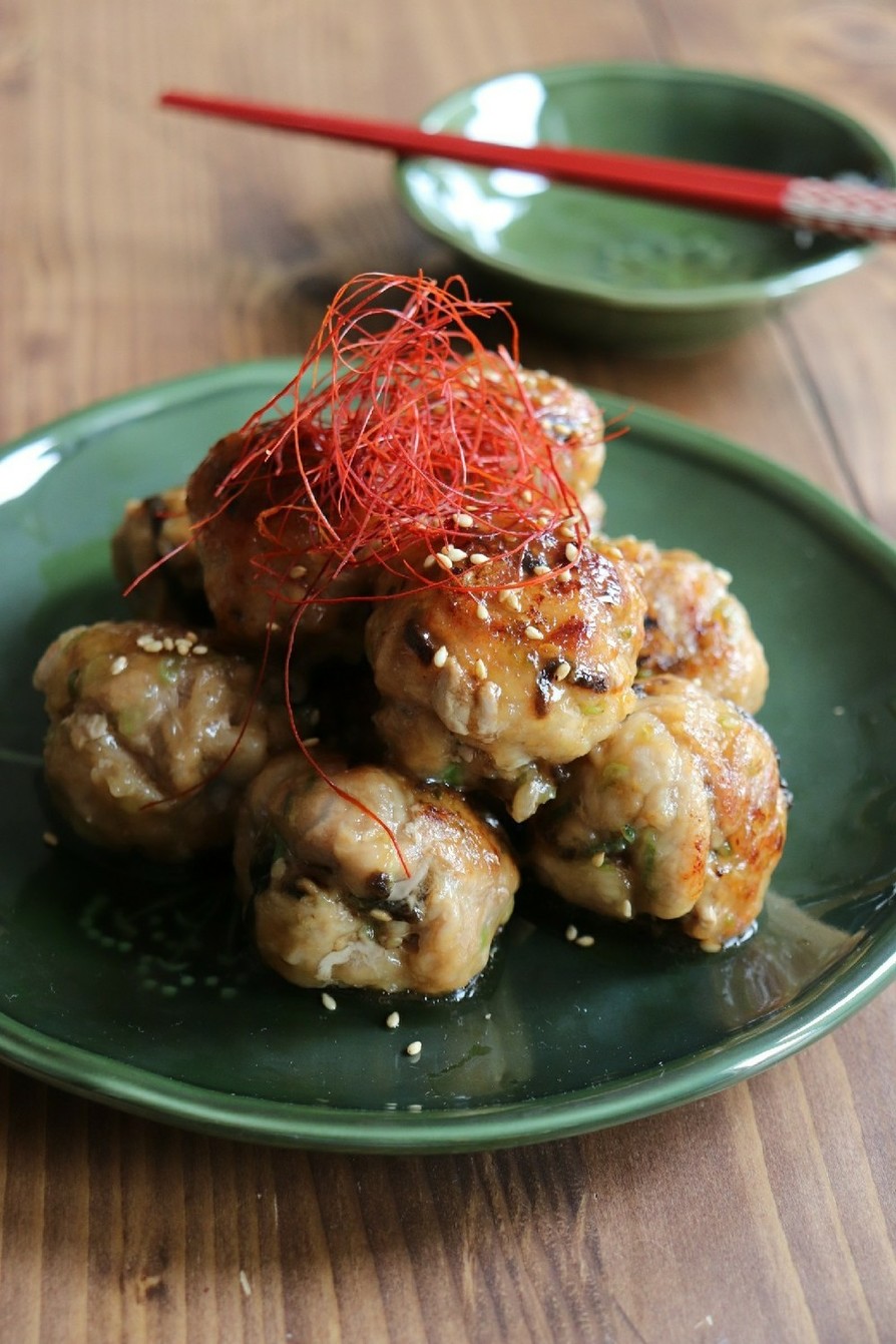 お弁当☺️塩昆布と葱の中華風豚こまボールの画像