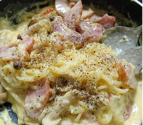 スライスチーズの簡単カルボナーラ