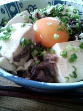 ランチに☆がっつり肉豆腐丼!