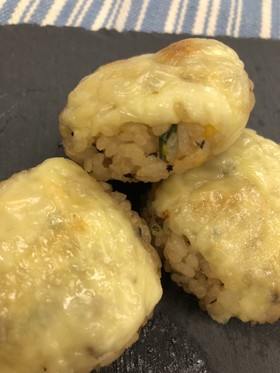 簡単混ぜごはん!焼き追い飯チーズ乗せ☆