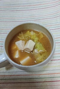 春キャベツと豆腐のお味噌汁(^-^)v