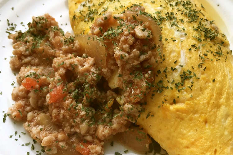 鶏そぼろ入りオムレツ そぼろソース添え レシピ 作り方 By Bistromiti クックパッド 簡単おいしいみんなのレシピが358万品