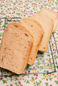 桜色のソフトフランス食パン