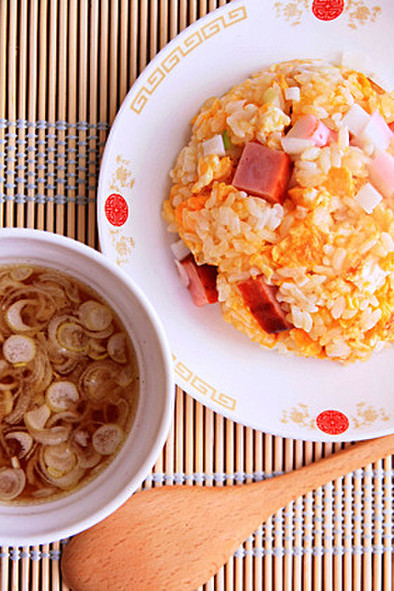 拉麺✕炒飯+スープ＝の写真