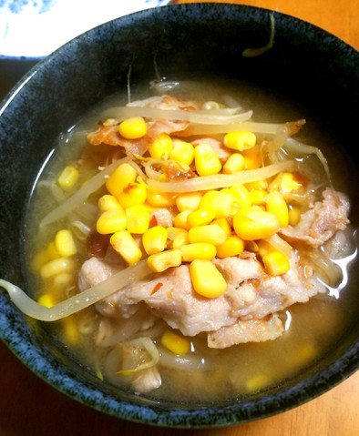 味噌ラーメン風スープの写真