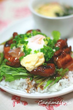 カフェランチ風てりてり鶏肉の温玉丼