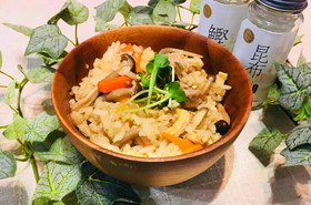 無添加おだしで♪しめじの炊き込みご飯