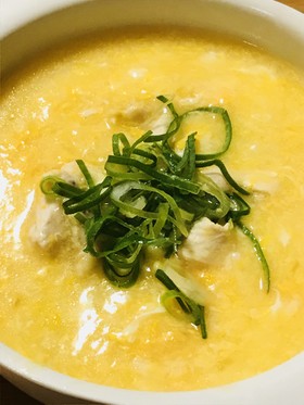 うす切り鶏肉と玉子のとろとろチキンスープ