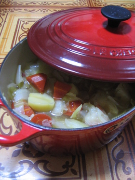 ルクルーゼで簡単!お野菜たっぷりスープ♡