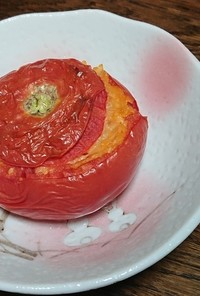 トマト丸ごとチーズクリームグラタン