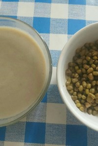 緑豆のペーストと水煮とイカの豆詰