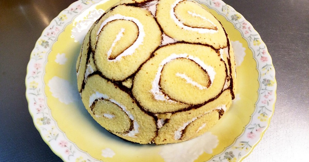 スイスロールで簡単ドームケーキ レシピ 作り方 By ケロコ クックパッド 簡単おいしいみんなのレシピが359万品