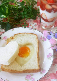可愛い朝食♥目玉焼きトースト