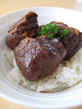 ご飯がすすむ柔らか角煮