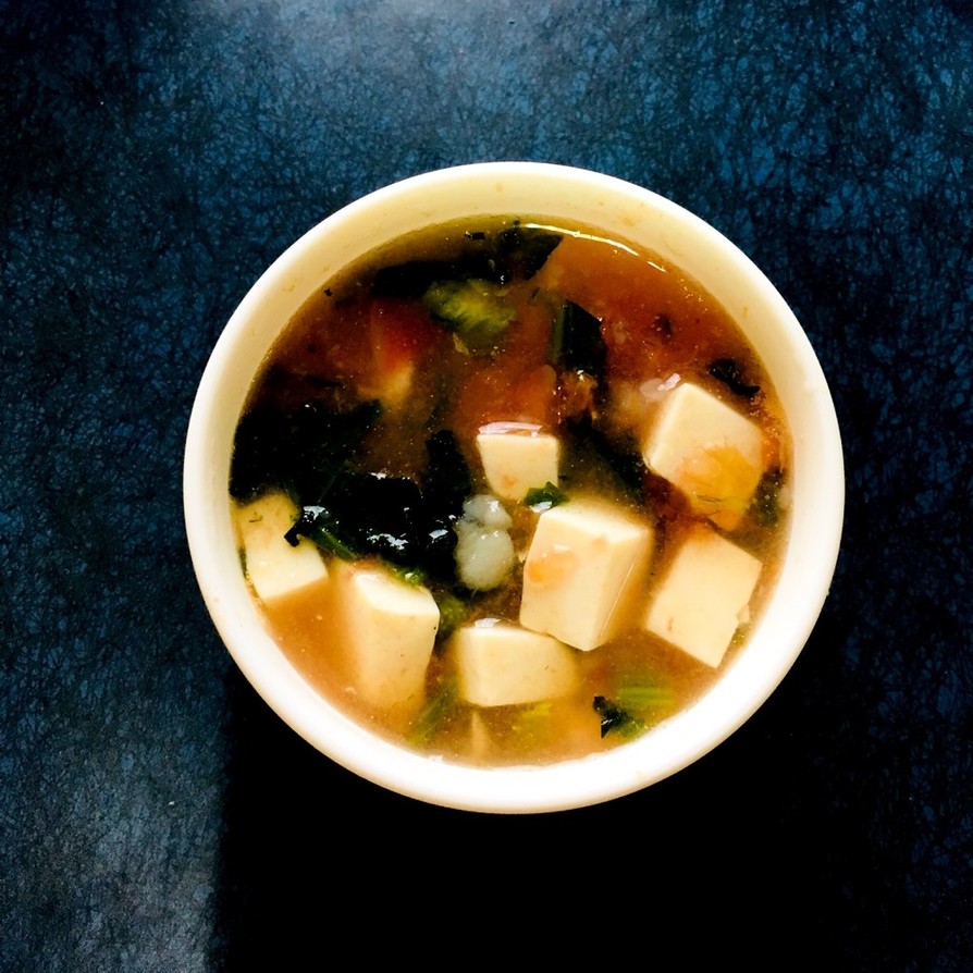 【離乳食中期〜後期】簡単トマトスープの画像