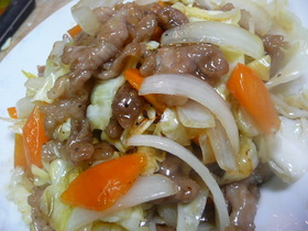 黒酢で野菜炒め♪ ※酢豚風味※