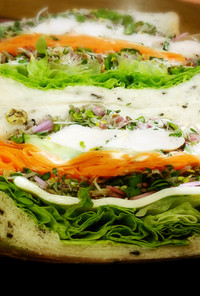 7種の野菜と恵那どりハムのサンドイッチ