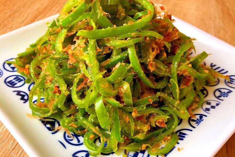 細細切りピーマンの胡麻おかかタワー レシピ 作り方 By 和食キッチンしのぶ クックパッド 簡単おいしいみんなのレシピが358万品