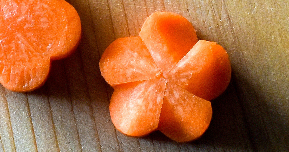 人参の飾り切り ねじり梅 簡単 レシピ 作り方 By みずか クックパッド 簡単おいしいみんなのレシピが365万品