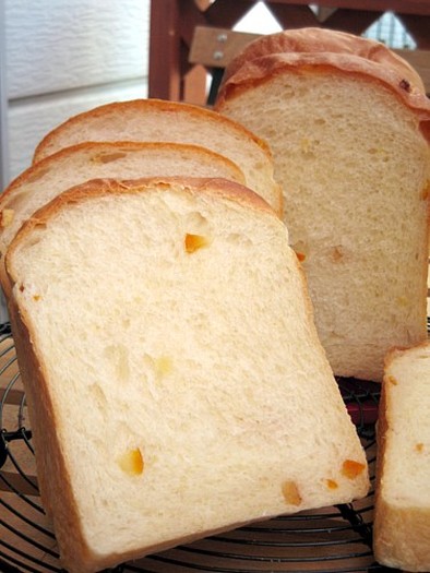 オレンジミルク食パンの写真
