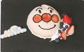 生クリームなしで!アンパンマンケーキ