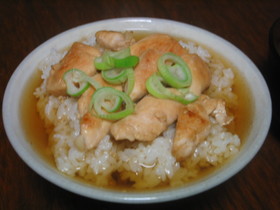 夜食にピッタリ 鶏ささみ茶漬け