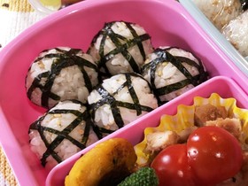 食べやすく可愛い♡簡単手毬おにぎり♡