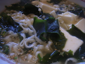 鍋ひとつで仕上げる 艶うどん