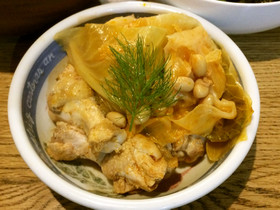 手羽元とキャベツの野菜ジュース煮