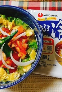 ふるる冷麺韓国サラダ風