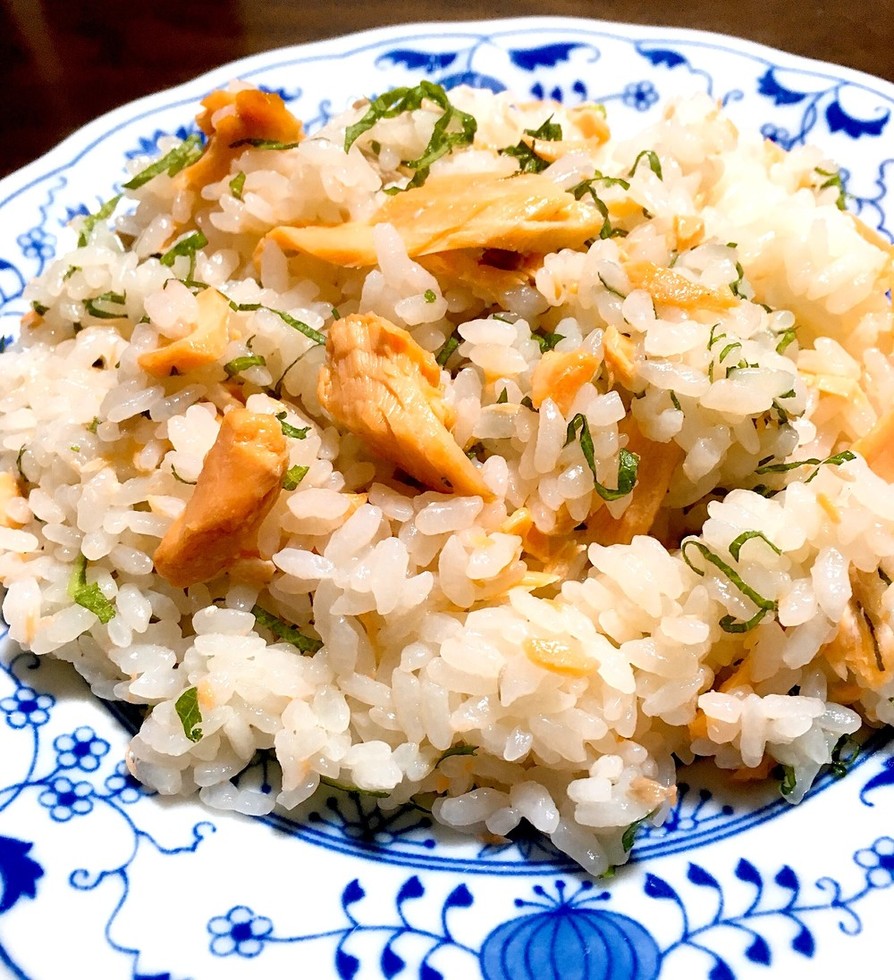 簡単さっぱり✨鮭と大葉の寿司飯の画像