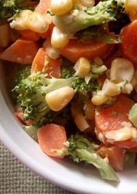 蒸し野菜のカラフルサラダ