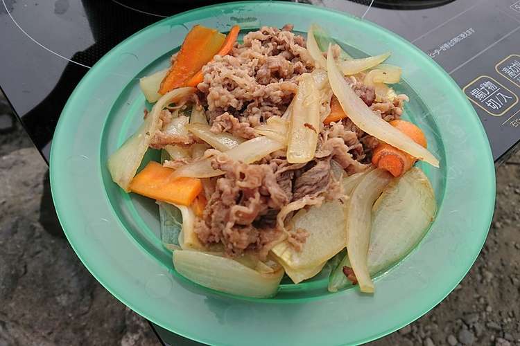 牛肩ロース肉と人参と玉ねぎの醤油炒め レシピ 作り方 By 料亭 濱みき クックパッド 簡単おいしいみんなのレシピが376万品