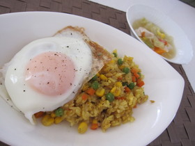 フライパンでカレーピラフ