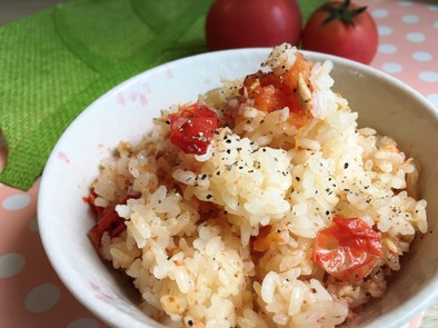 簡単美味♡ツナとトマトの白だしご飯の写真